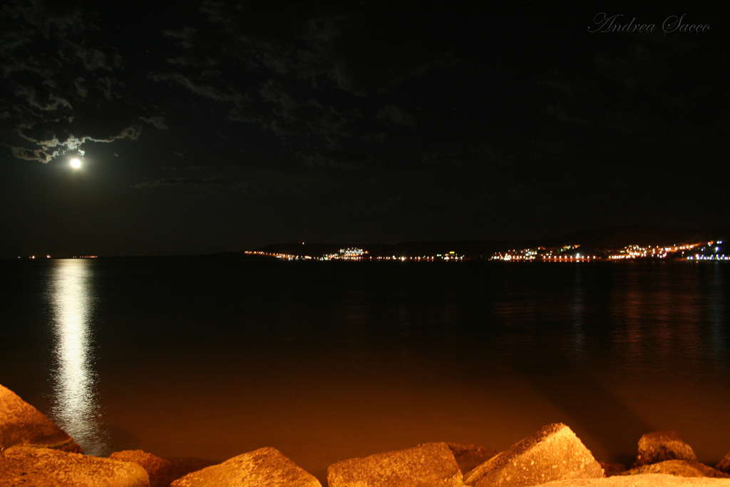 luna sul mare