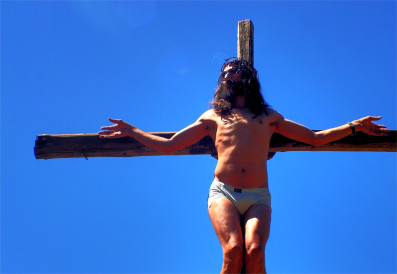 christian in croce!!!! tu ce l'hai la tua?