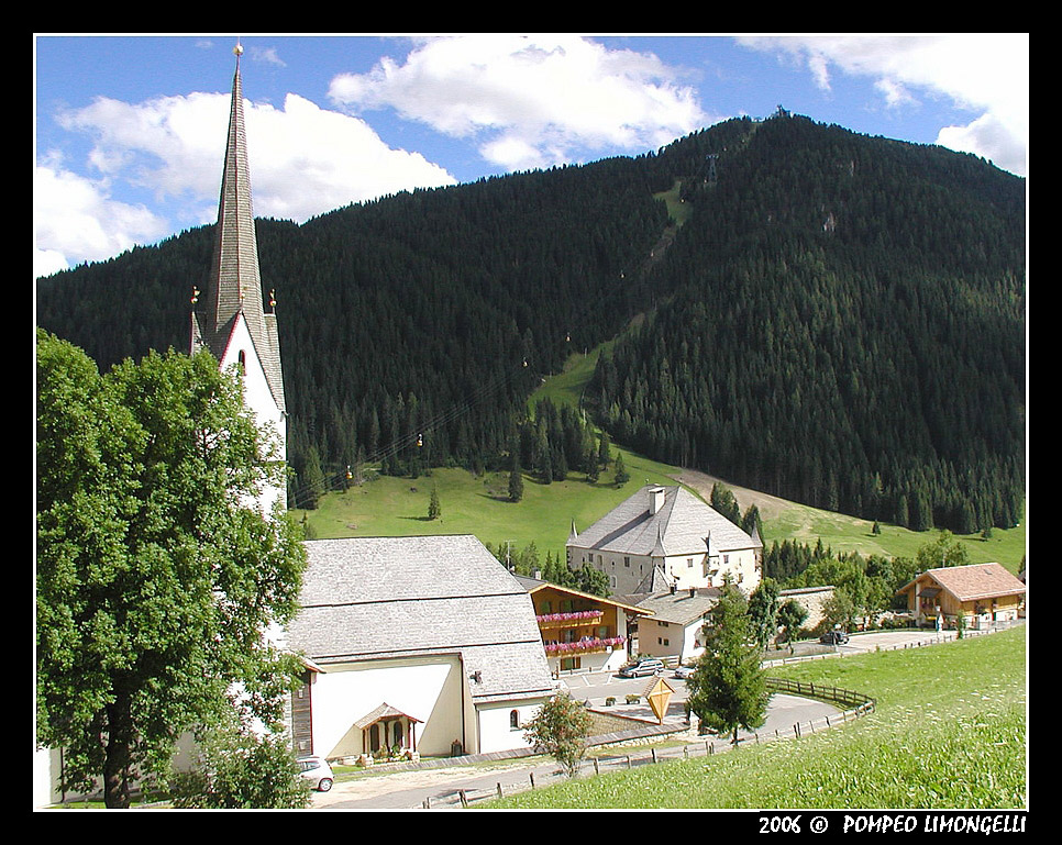La Villa - la chiesa, la fortezza e la Gran Risa