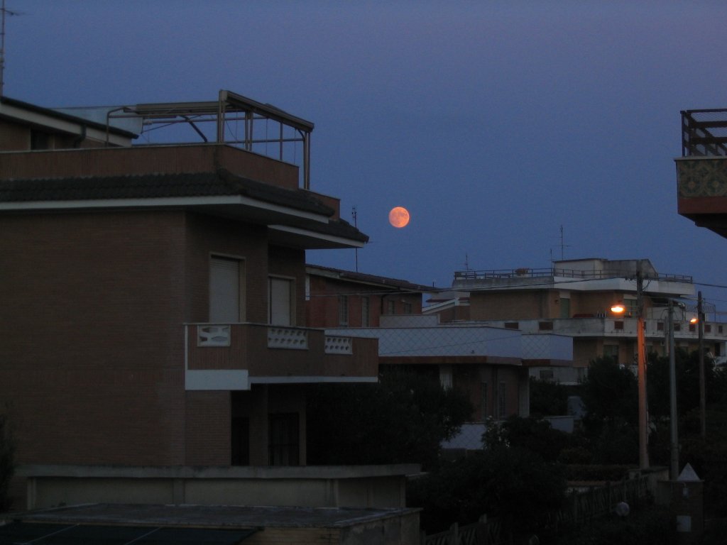 Luna rossa
