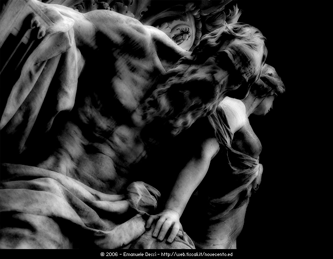 ...e statue marmoree mi volgono lo sguardo...