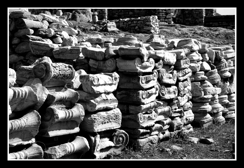 Cambio gomme?No, Capitelli!