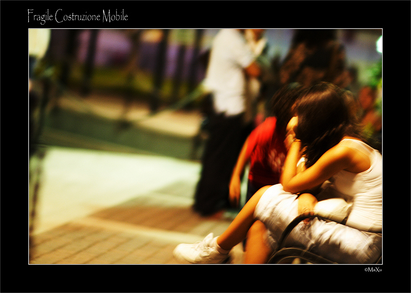 Fragile Costruzione Mobile