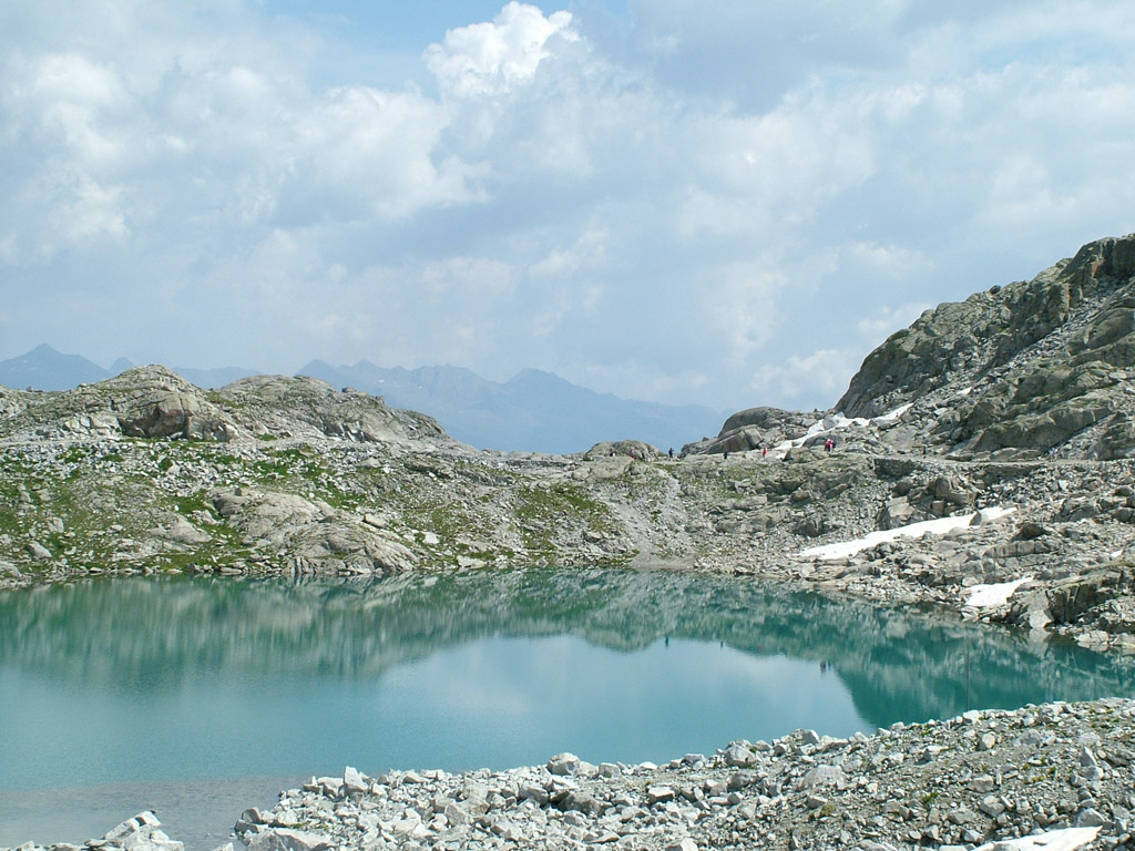 Lago in alta quota