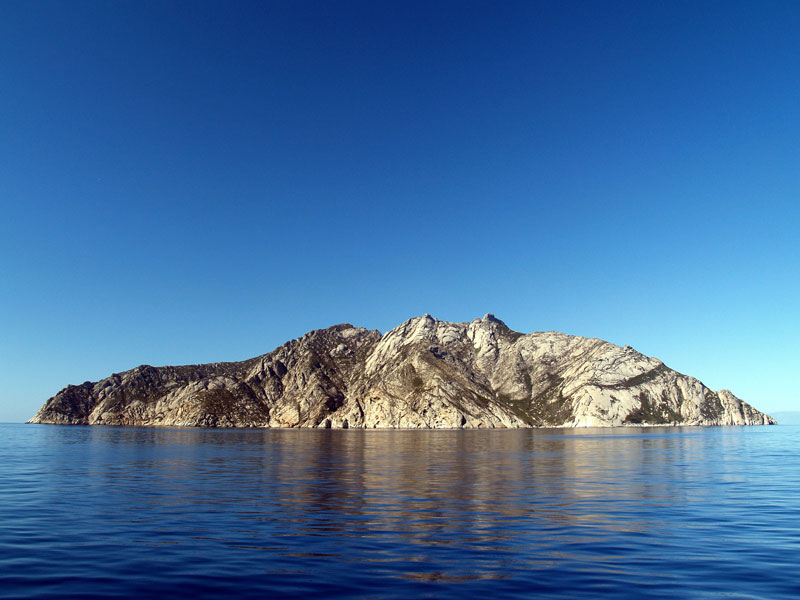 isola di montecristo