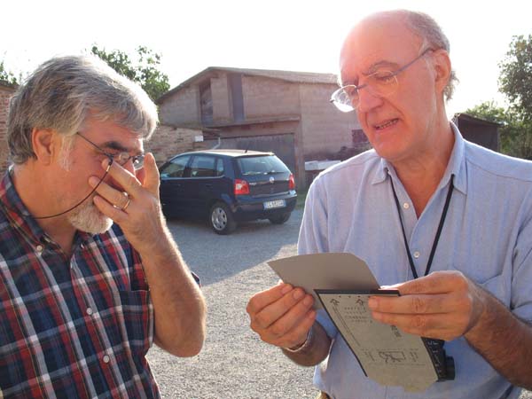 ... s�, vabbe', ma la foto con il pinolo fa un po' cagare ...