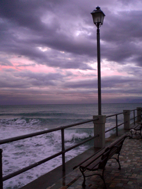 alassio.. luci del tramonto di stasera..
