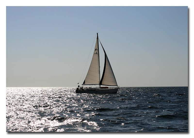 Veleggiare fra il bianco e il nero
