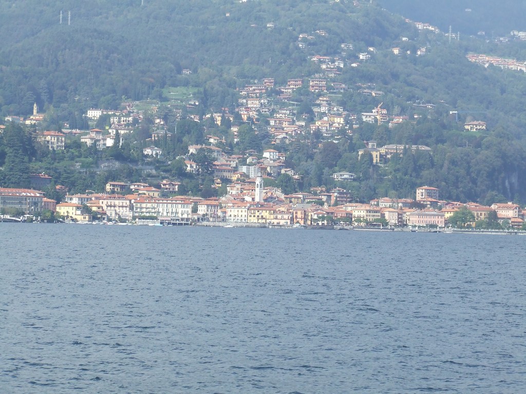 Menaggio (dal battello)
