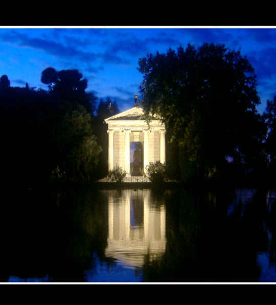 tempio di notte