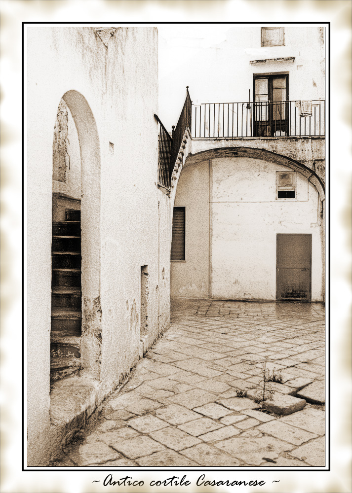 Antico cortile Casaranese