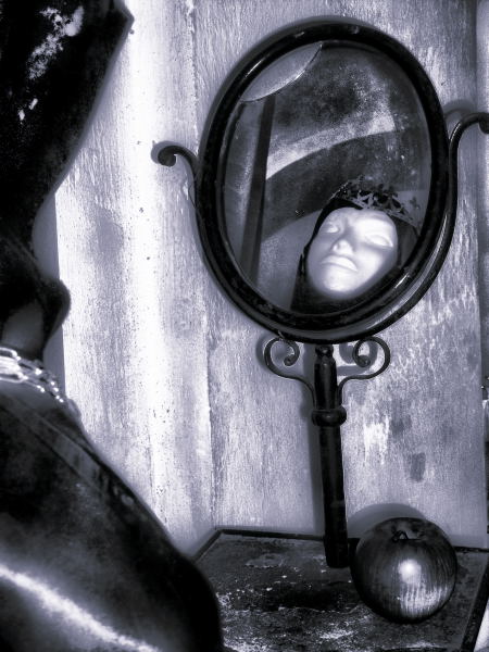 Specchio delle mie brame .....