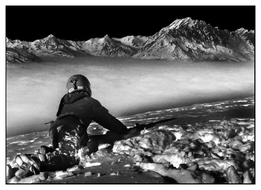 ::: WALKING ON THE MOON :::