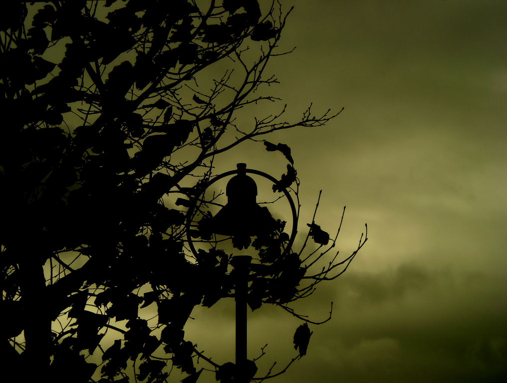 ..un sussurro ed e' solo la fine..