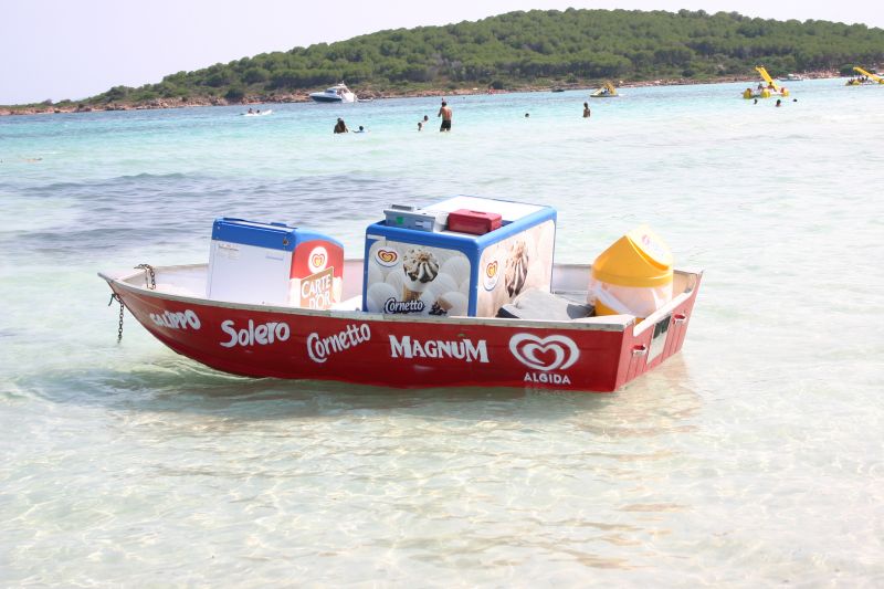 Il primo bar galleggiante