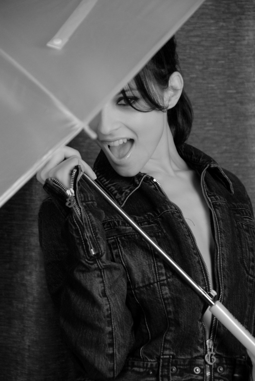 DANIELA E L'OMBRELLO 3