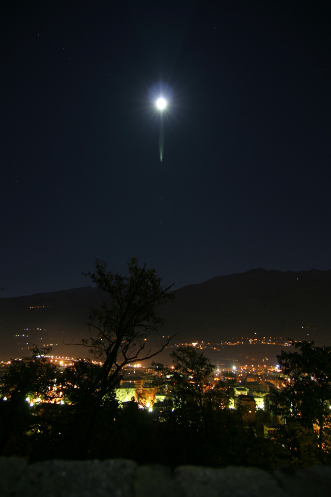 sondrio di notte