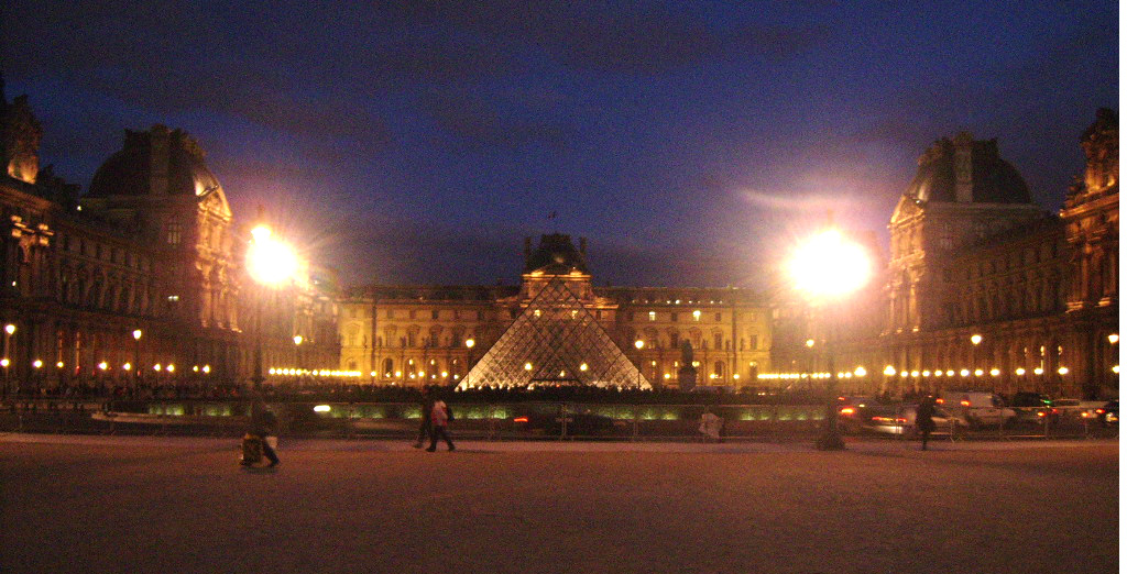 LOUVRE