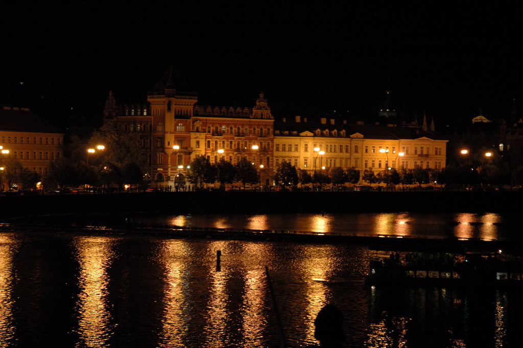 praga by night