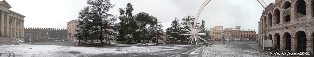 panorama piazza bra sotto la neve a verona