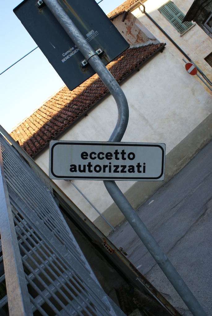 eccetto autorizzati