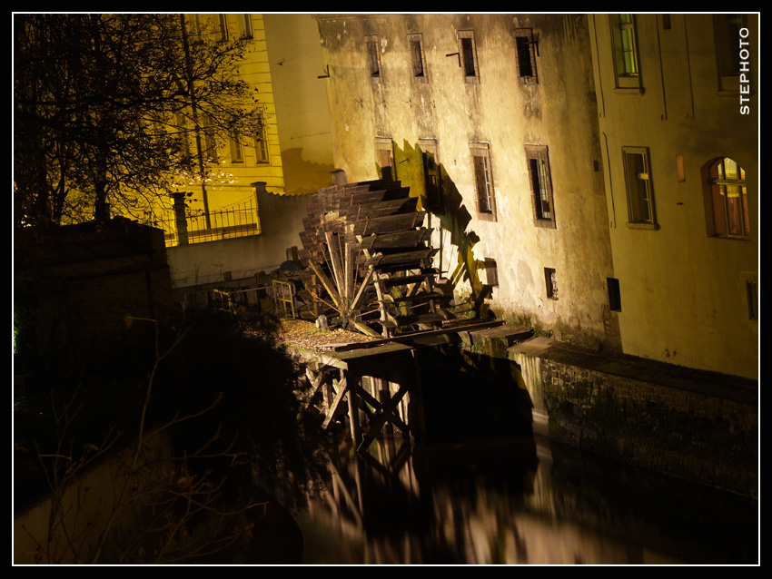 mulino color paglia (Praga,Novembre 06)