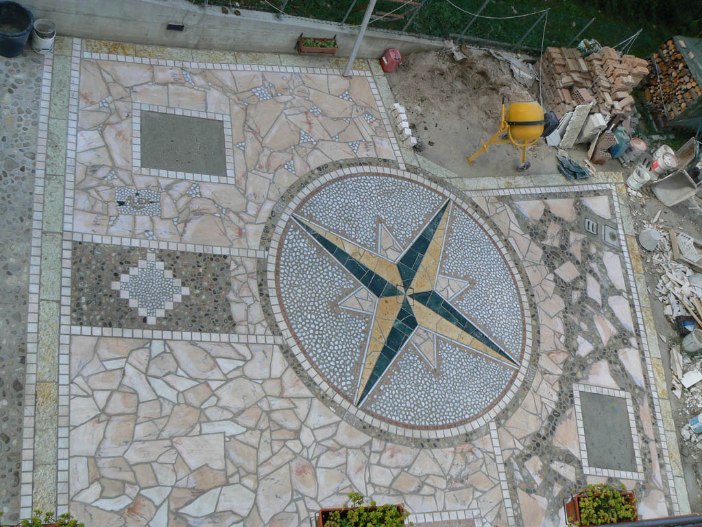 Rosa dei venti mosaico 250 metri quadrati