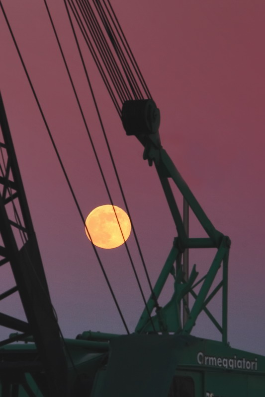 Giocando con ...la luna