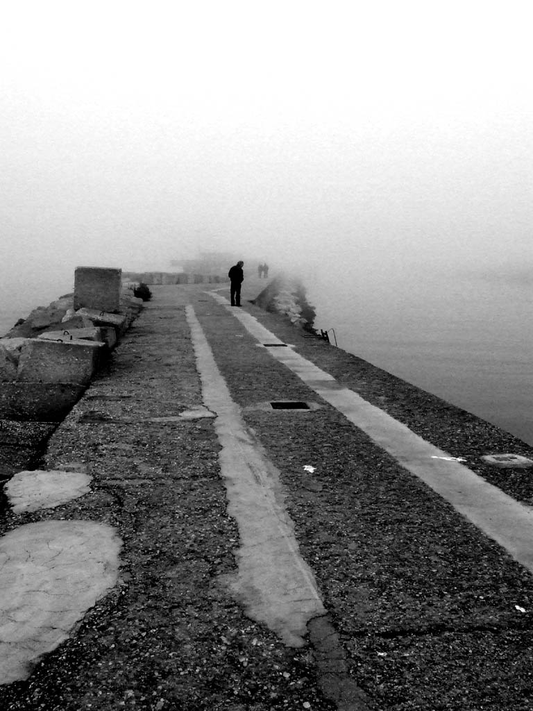Molo nella nebbia