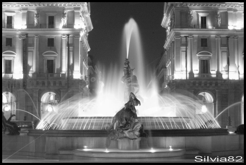La fontana a p.zza della Repubblica