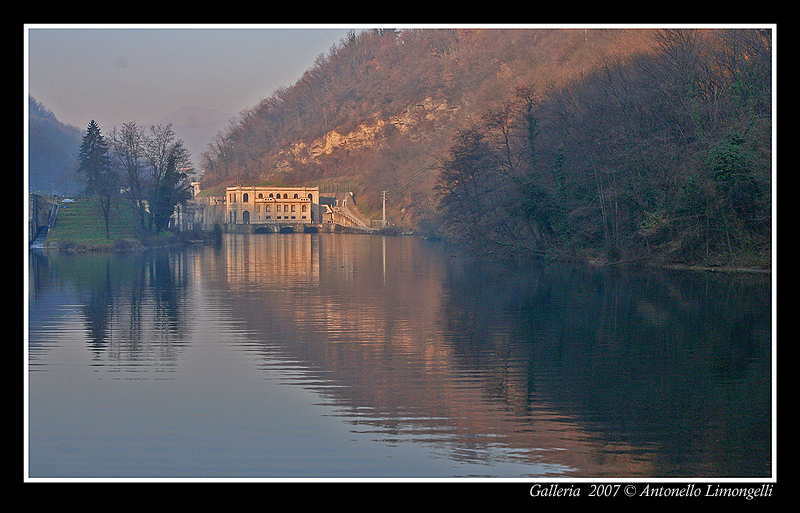 L'ultimo raggio di sole sulla Centrale
