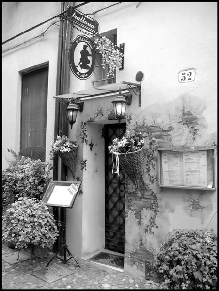 Ferrara, Via delle volte #1