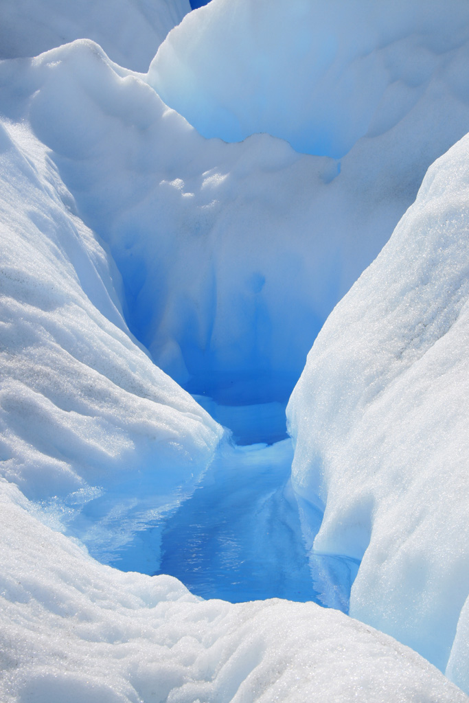 Un fiume tra i ghiacci
