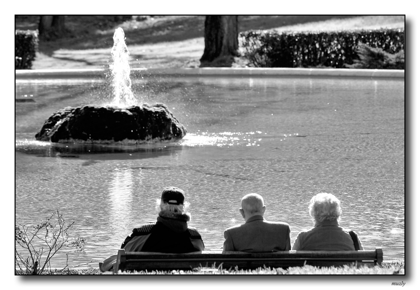 in tre si � gia in compagnia