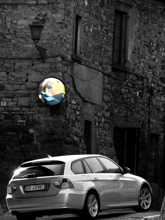 dovrei coprire il marchio?