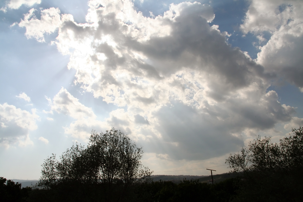raggi di luce dal cielo