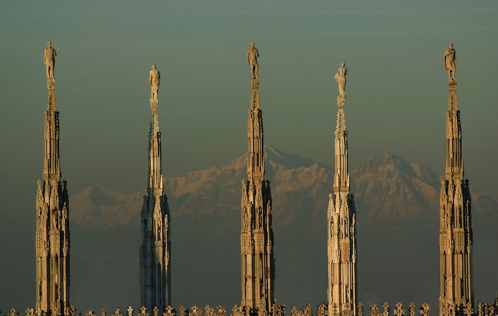 Guglie del Duomo di sera