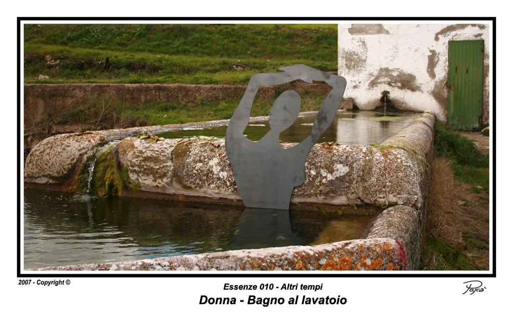 Essenze 010-Donna al lavatoio