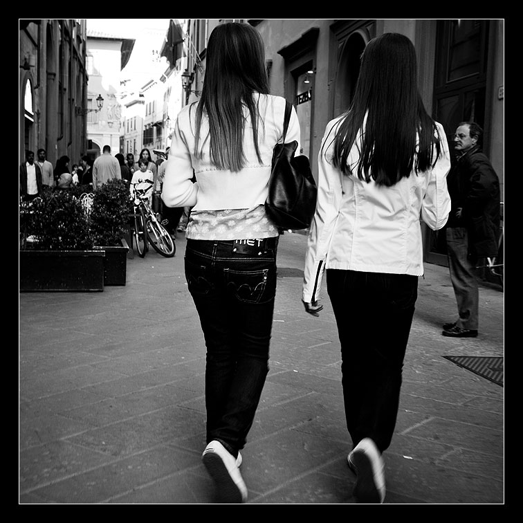 Le Gemelline in strada