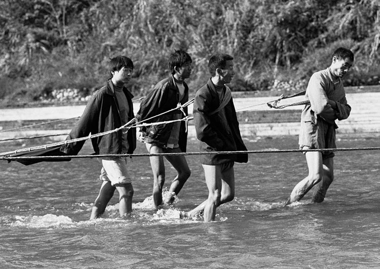 Famosi rematori e tiratori di barche dello Yangtze (6),Cina 2006