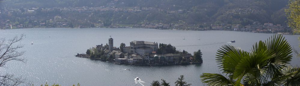 Panoramica isola lago d'Orta