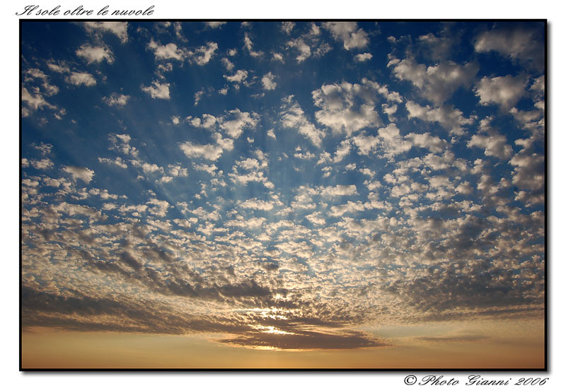 Il sole oltre le nuvole