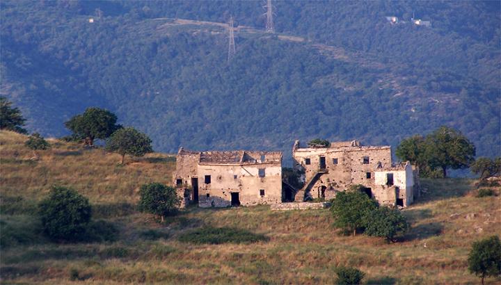 casolare abbandonato...