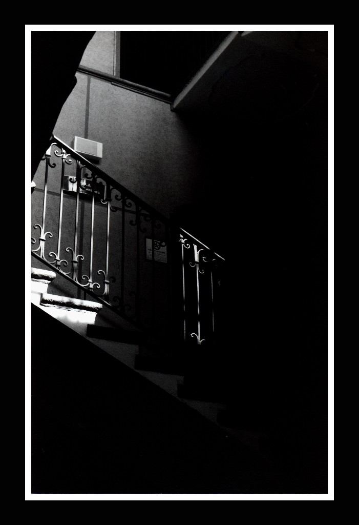 prove di chiaroscuro - la scala