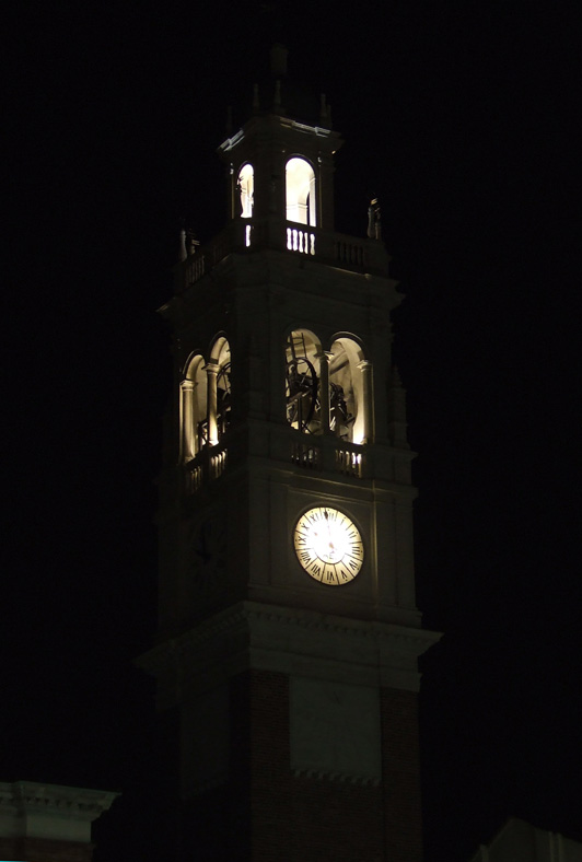 suonano le campane di notte....