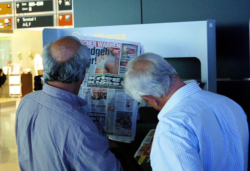 Aeroporto di Monaco : lettura....interessante