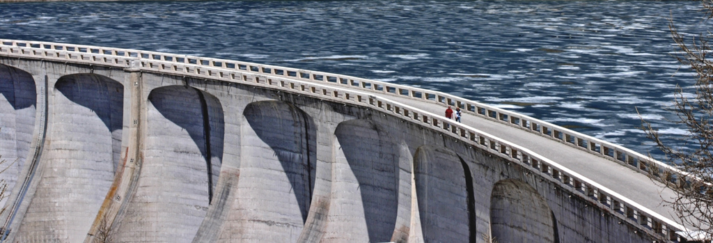 a spasso sul lago ghiacciato