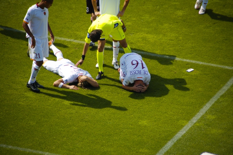 tutti a terra!! sta per saltare!!!