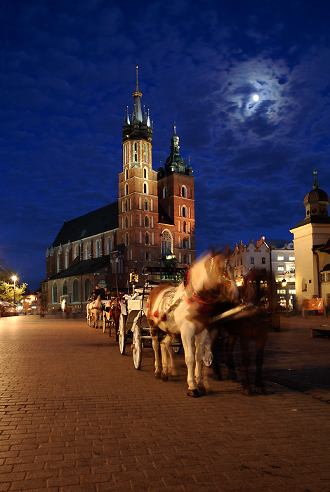 Cracovia by night