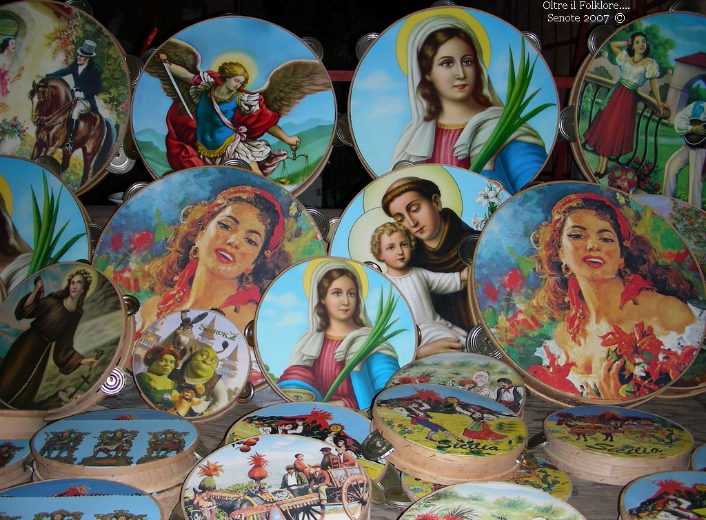 Oltre il Folklore......